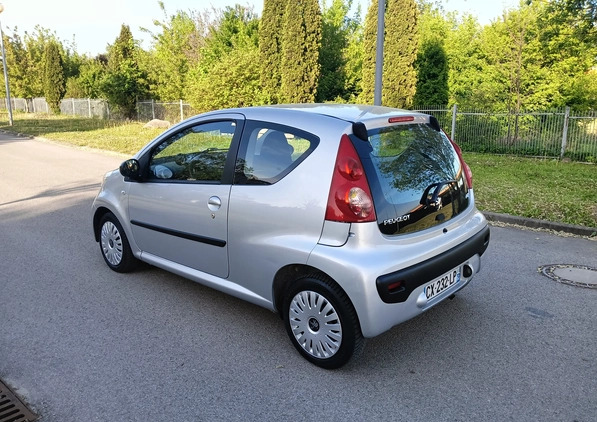 Peugeot 107 cena 7400 przebieg: 165000, rok produkcji 2006 z Kielce małe 121